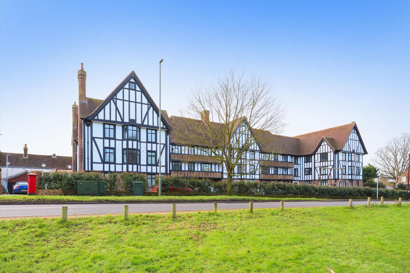 Image of Queens Close, Lammas Lane, Esher, Surrey, KT10.