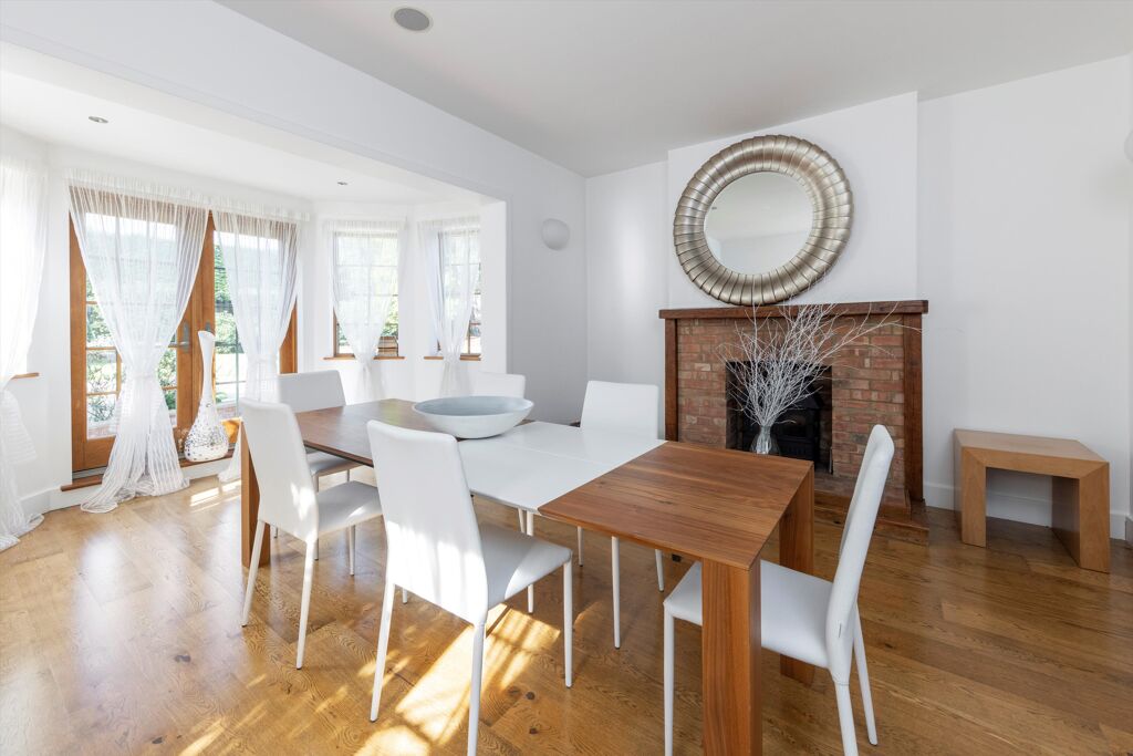 Image of Fairoak Lane, Oxshott, Surrey, KT22