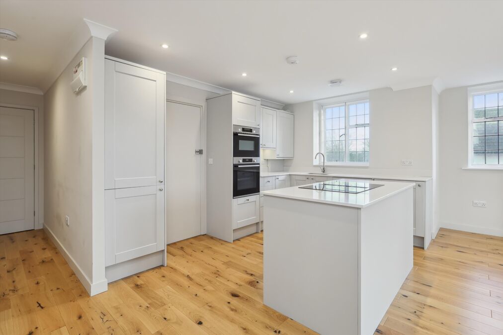 Image of Queens Close, Lammas Lane, Esher, Surrey, KT10