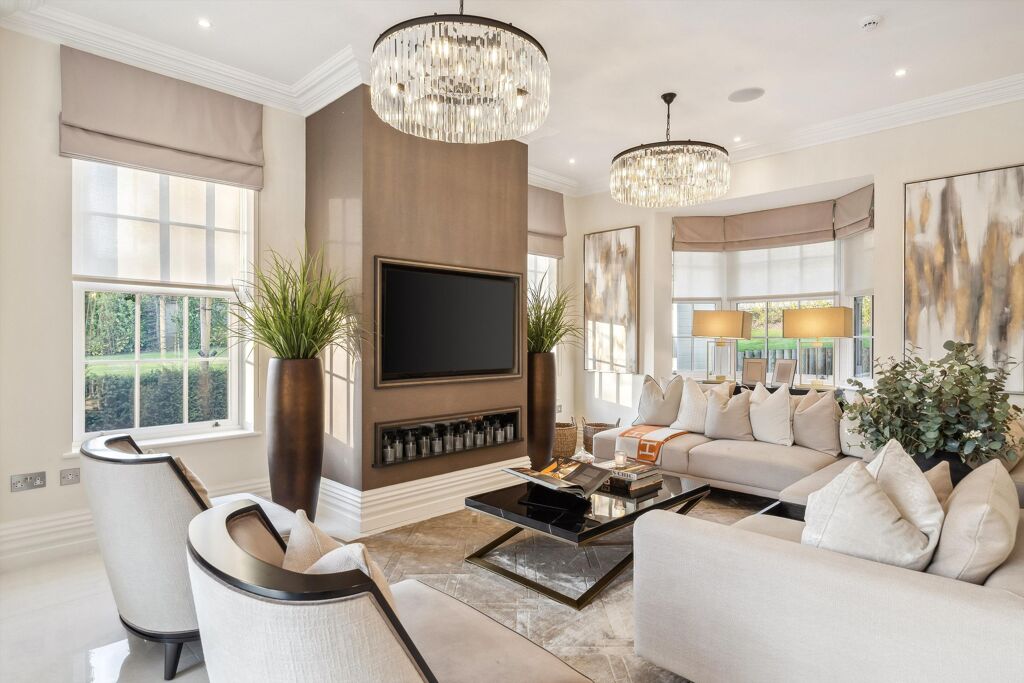 Image of Moles Hill, Oxshott, Leatherhead, Surrey, KT22