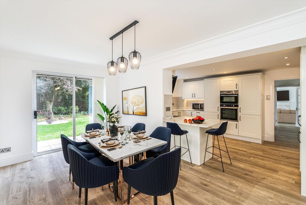 Image of St. Andrews Gardens, Cobham, Surrey, KT11