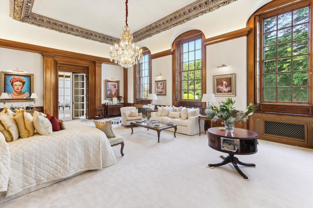 Image of Ottershaw Park, Ottershaw, Chertsey, Surrey, KT16