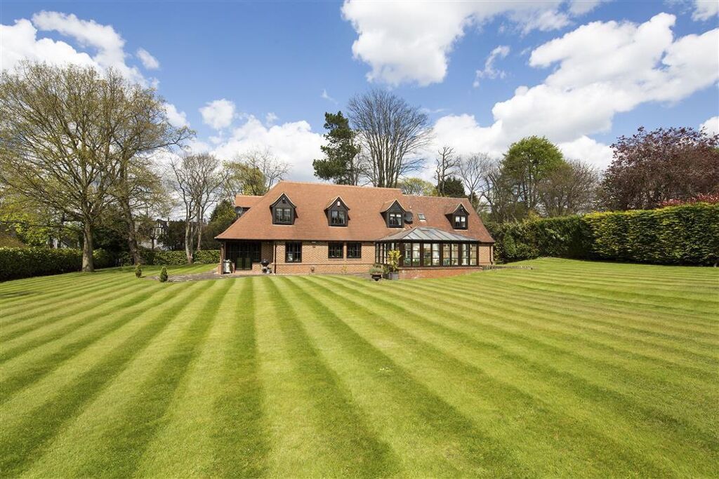 Image of Fairmile Avenue, Cobham, Surrey KT11