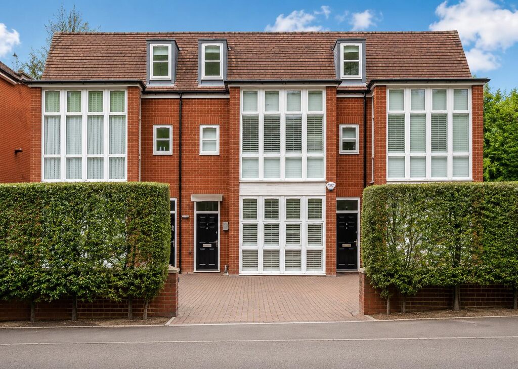 Image of Brooklands Road, Weybridge, Surrey KT13