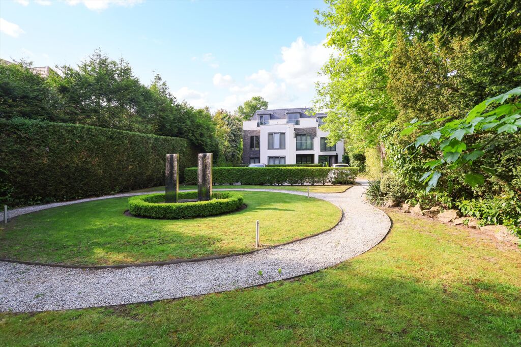 Image of Esher Heights, Portsmouth Road, Esher, Surrey KT10