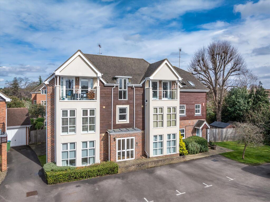 Image of Pendenza, Cobham, Surrey KT11