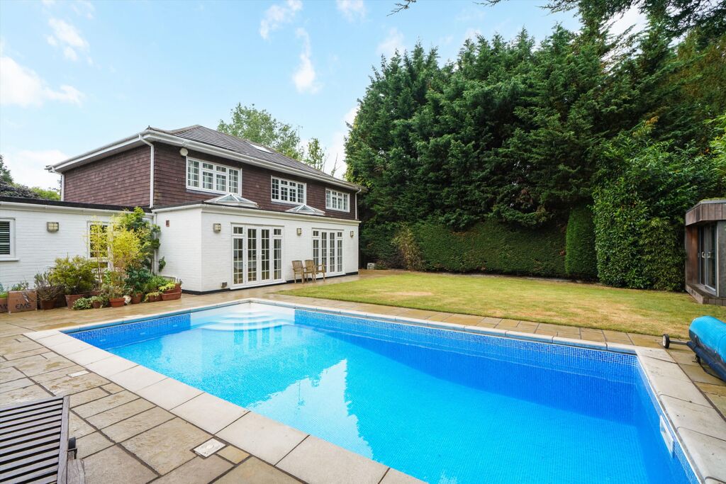 Image of Hawksview, Cobham, Surrey KT11