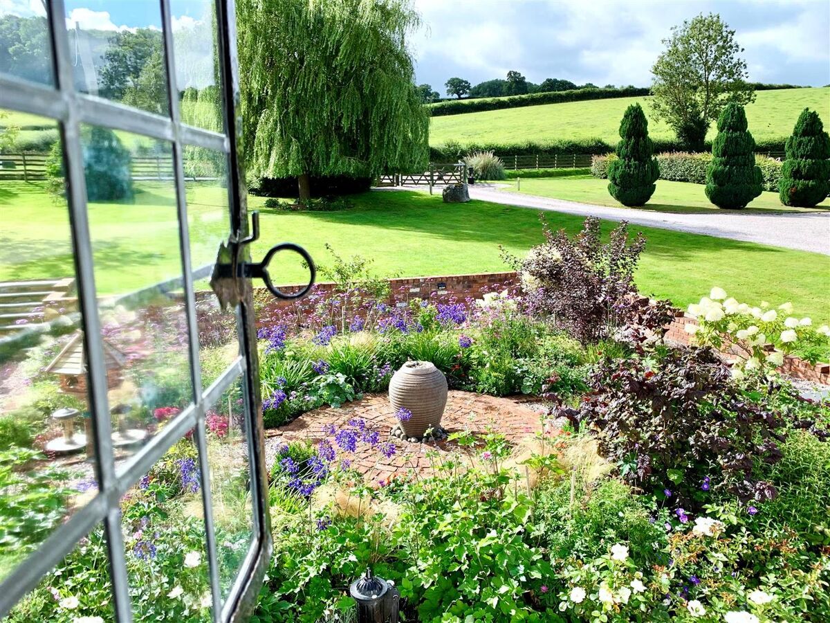 house for sale in Stockleigh Pomeroy, Crediton, Devon, EX17