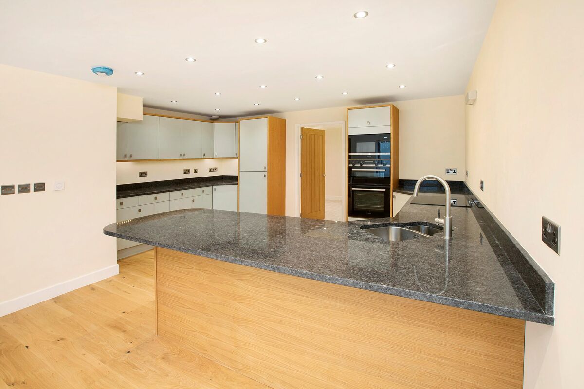 house for sale in Topsham Road, Exeter, Devon, EX2 EXE012014770