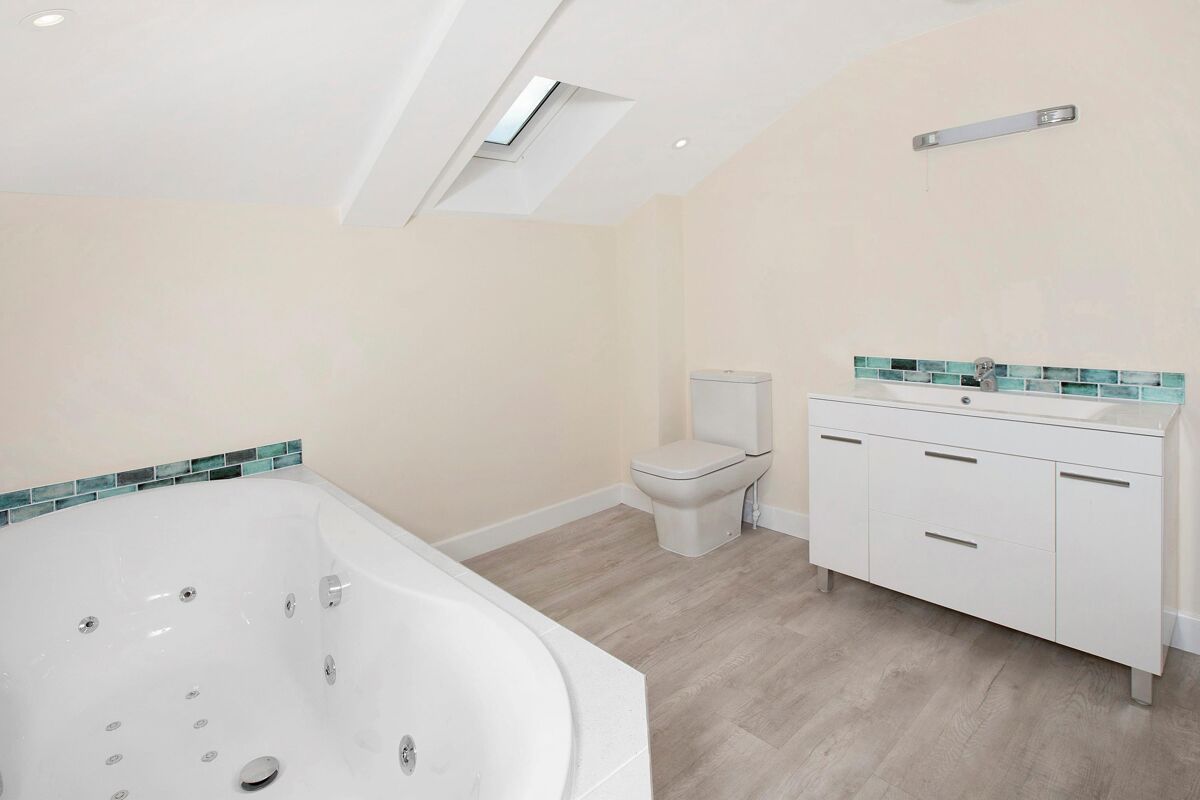 house for sale in Topsham Road, Exeter, Devon, EX2 EXE012014770