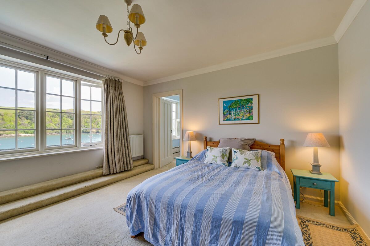 house for sale in Tredenham Road, St. Mawes, Cornwall, TR2 EXE012040440 Knight Frank