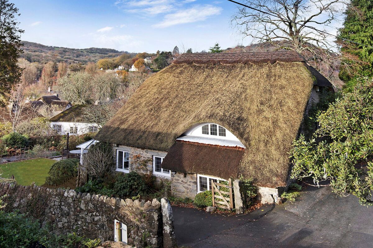 house for sale in Lustleigh, Newton Abbot, Devon, TQ13 EXE012051230