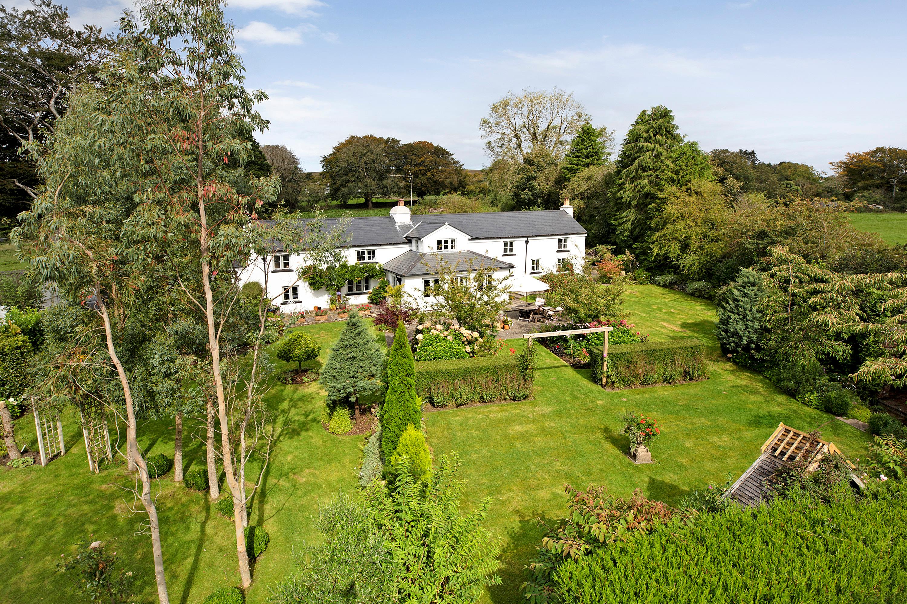 House For Sale In Mary Tavy, Tavistock, Devon, PL19 - Exe012077722 ...