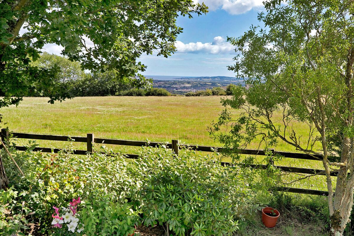 house for sale in Stoke Hill, Exeter, Devon, EX4 EXE012088612