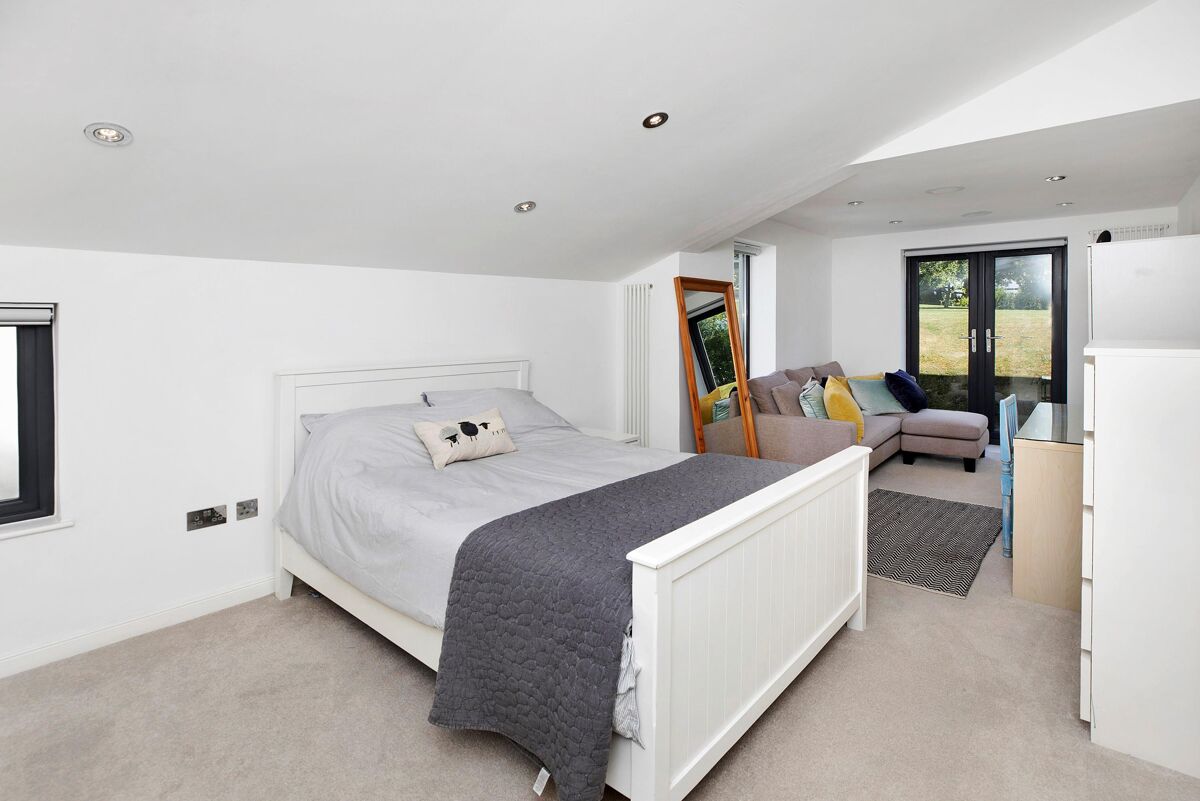 house for sale in Stoke Hill, Exeter, Devon, EX4 EXE012088612