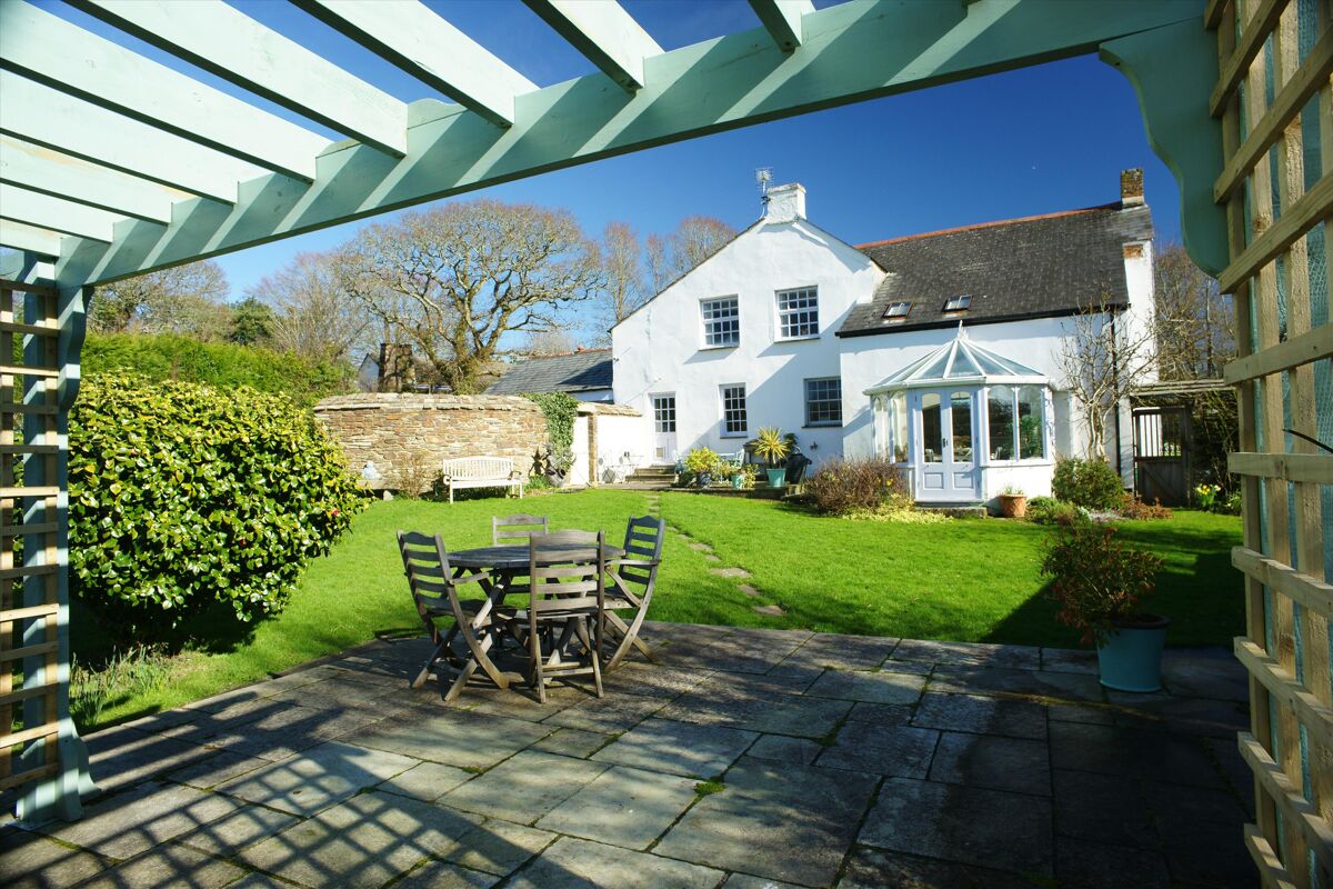 house for sale in Lankelly Lane, Fowey, Cornwall, PL23 EXE012094702 Knight Frank