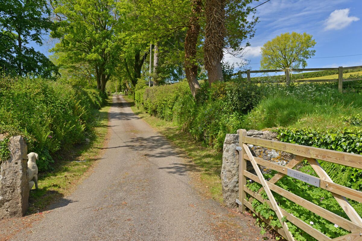 house for sale in Chagford, Devon, TQ13 EXE012124081 Knight Frank