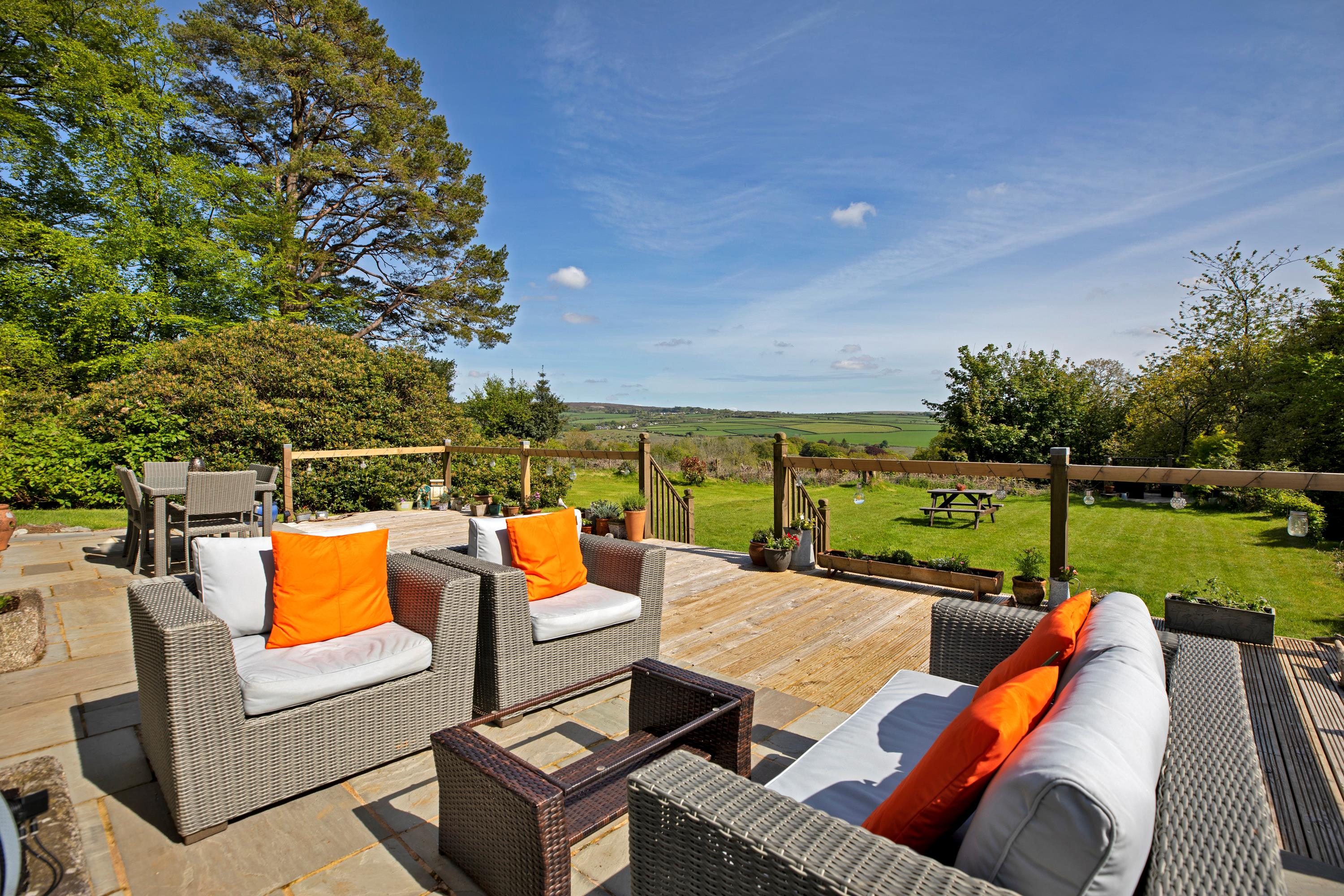 Rural Retreat: Discover Countryside Elegance 3