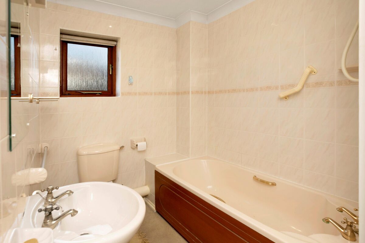 house for sale in Bridgehill Garth, Topsham, Exeter, Devon, EX3