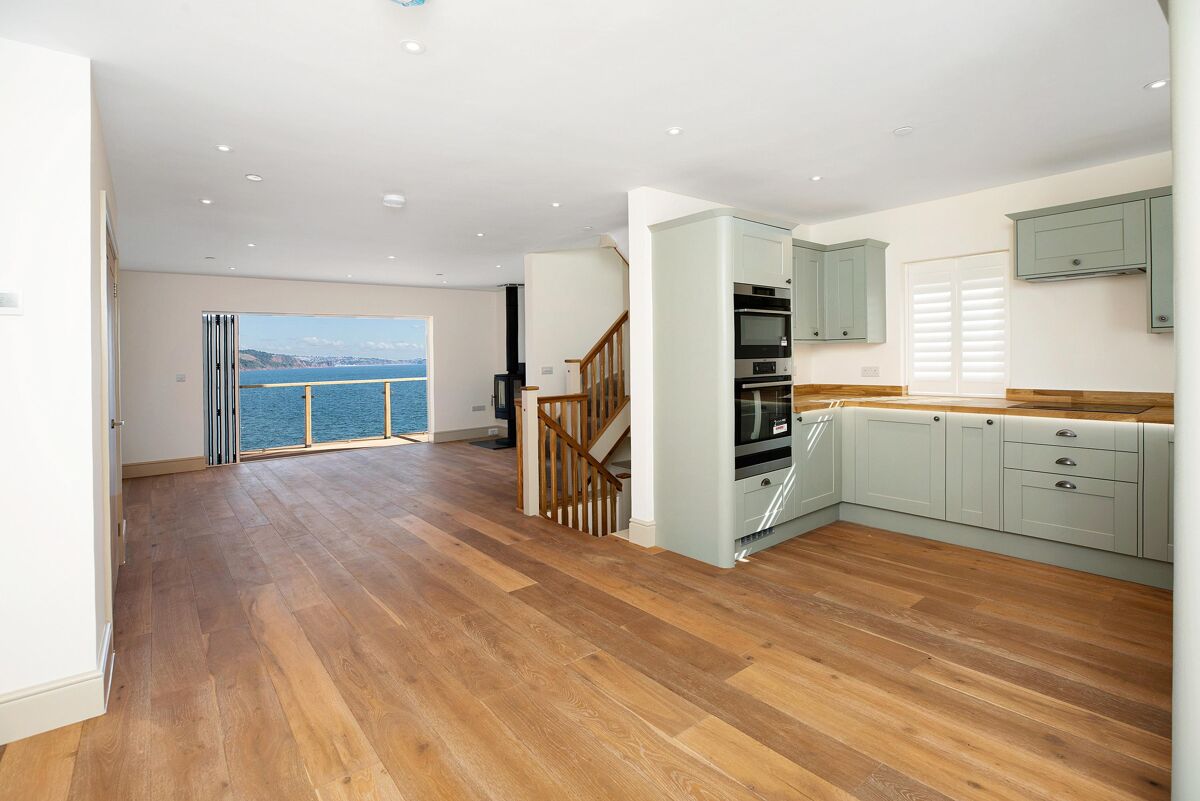 house for sale in Beach Road, Torquay, Devon, TQ1 - exe012193480
