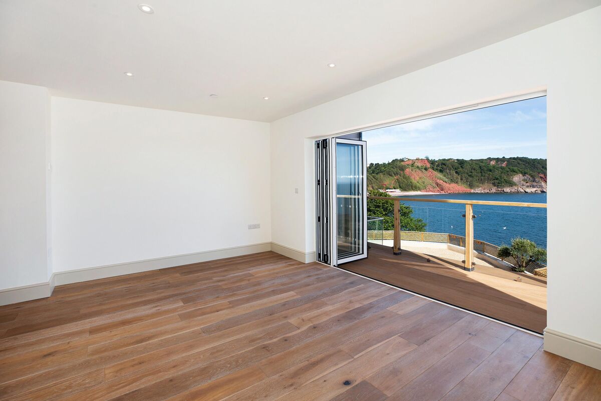 house for sale in Beach Road, Torquay, Devon, TQ1 EXE012193480