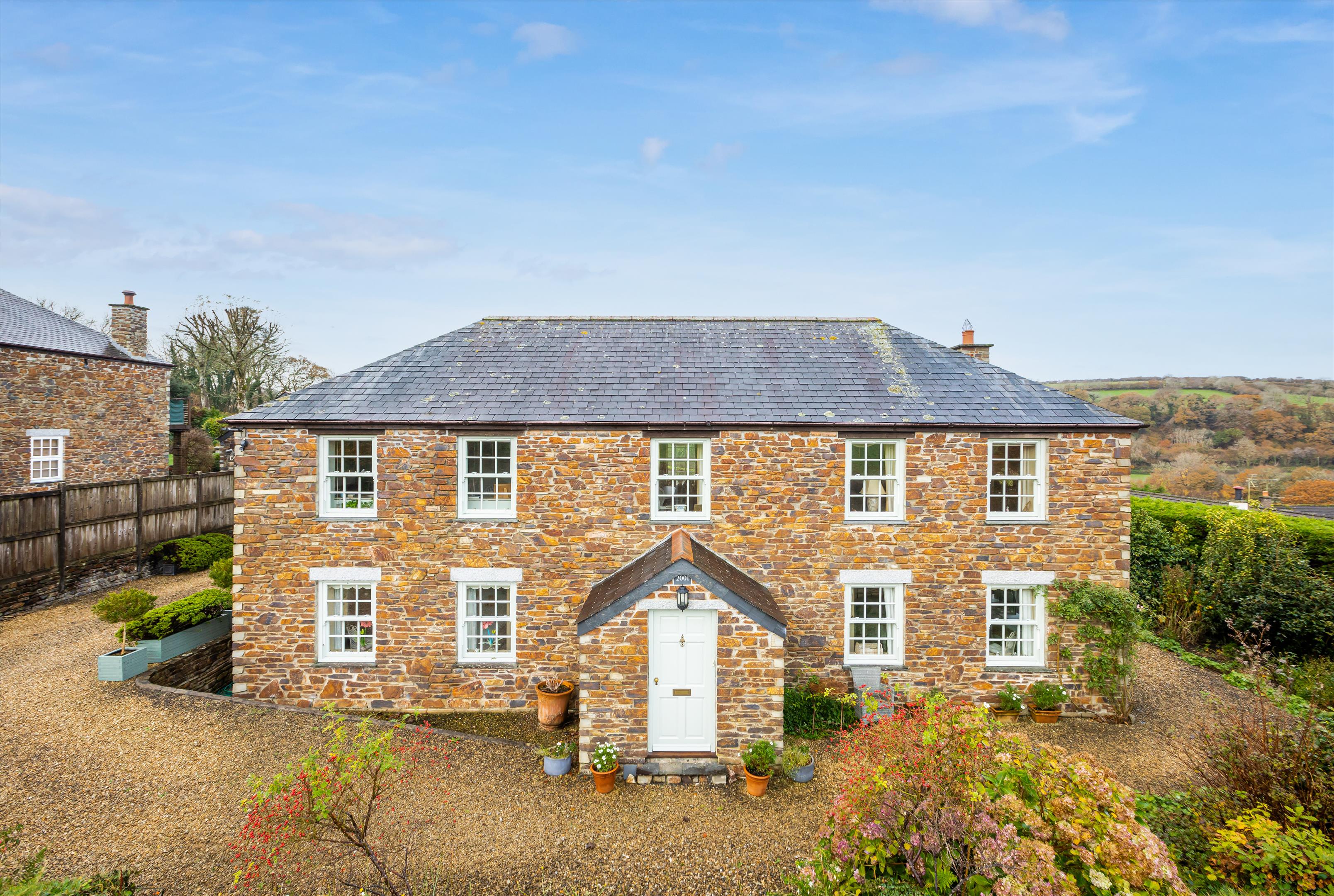 Knight Frank Property exe012209035