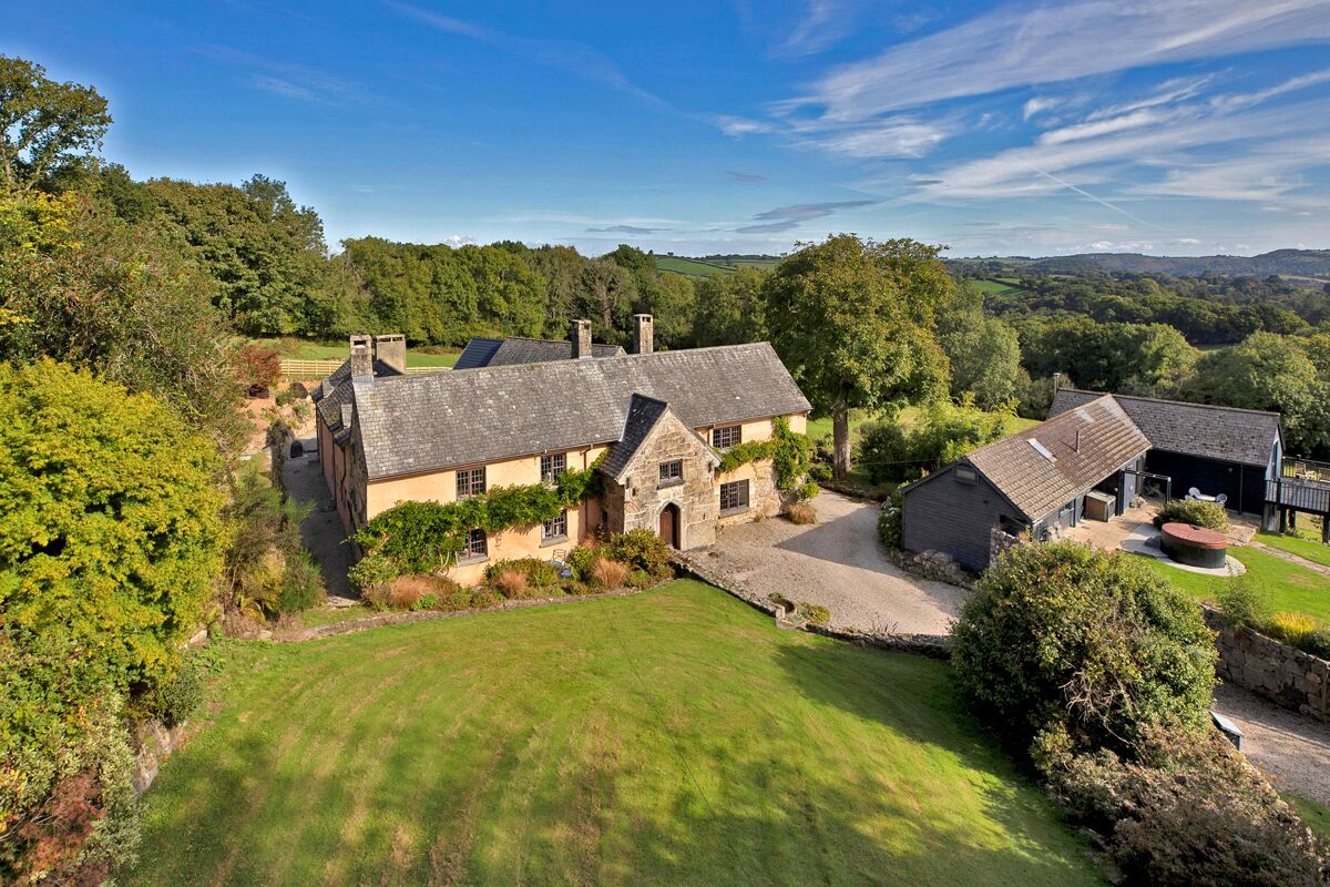 house for sale in Chagford, Newton Abbot, Devon, TQ13 EXE012217700