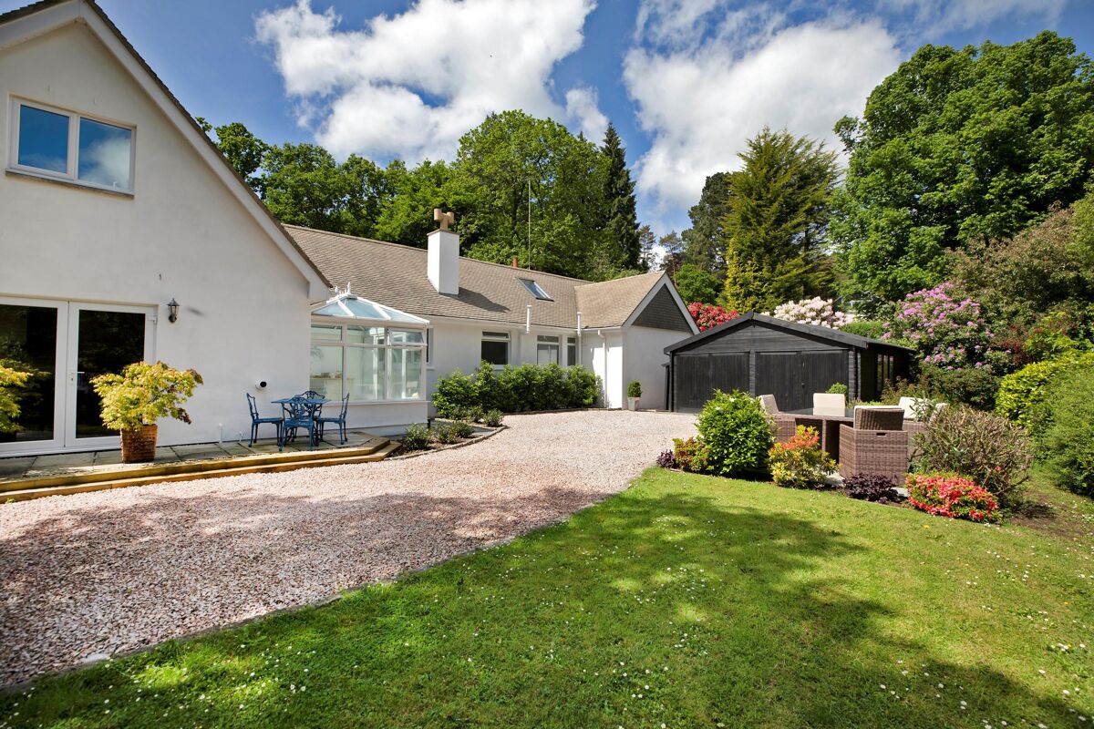 house for sale in Lowerdown, Bovey Tracey, Newton Abbot, Devon, TQ13 EXE012221374 Knight Frank