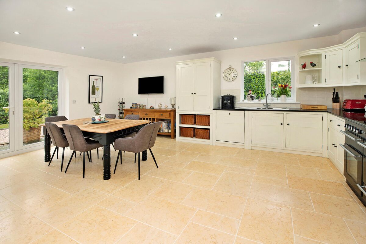 house for sale in Lowerdown, Bovey Tracey, Newton Abbot, Devon, TQ13