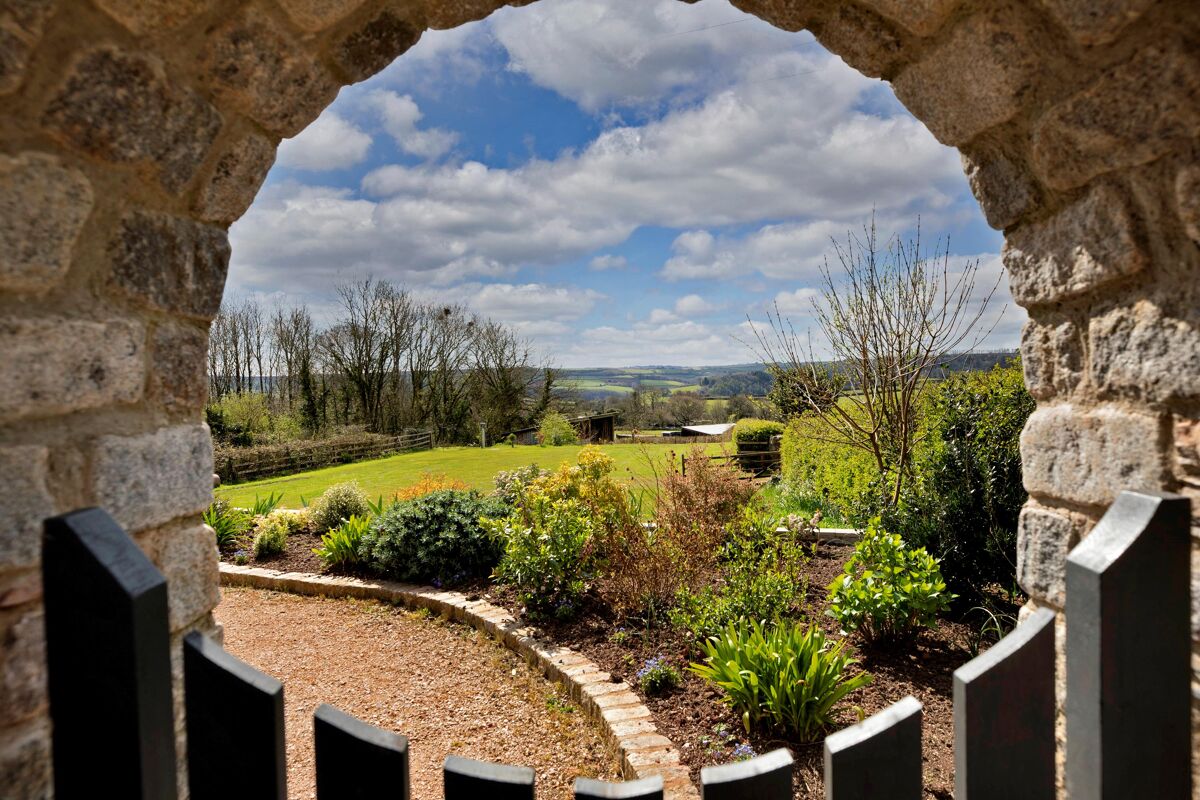 house for sale in Stoke Gabriel, Totnes, Devon, TQ9 EXE012233842