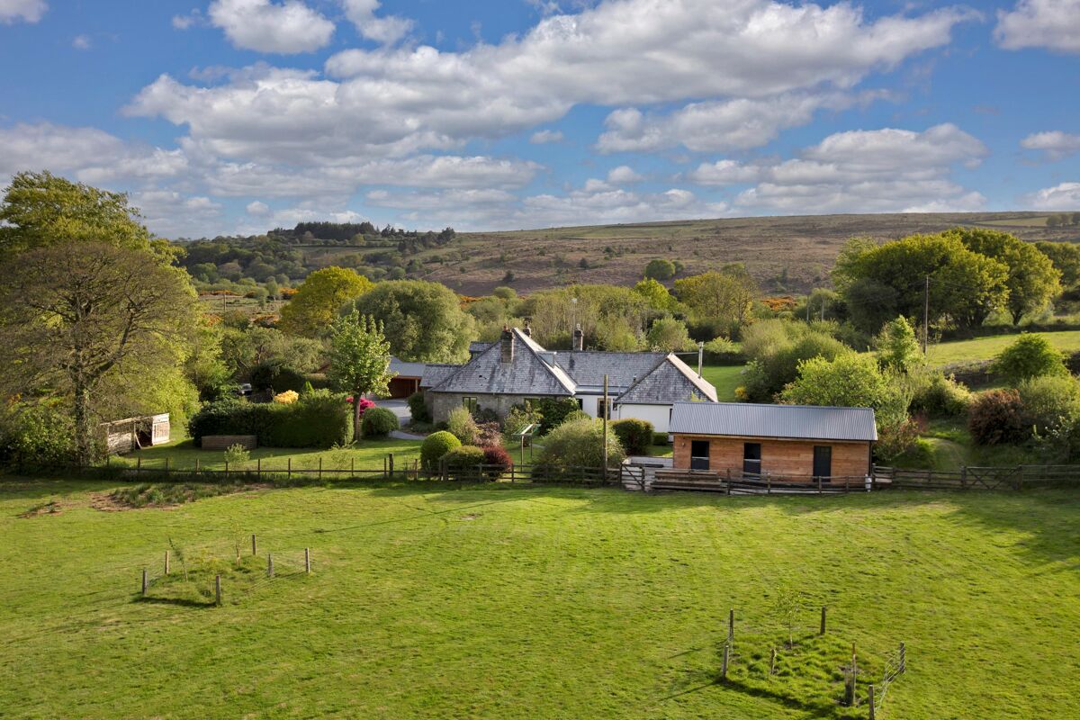 house for sale in Chagford, Newton Abbot, Devon, TQ13 EXE012245081