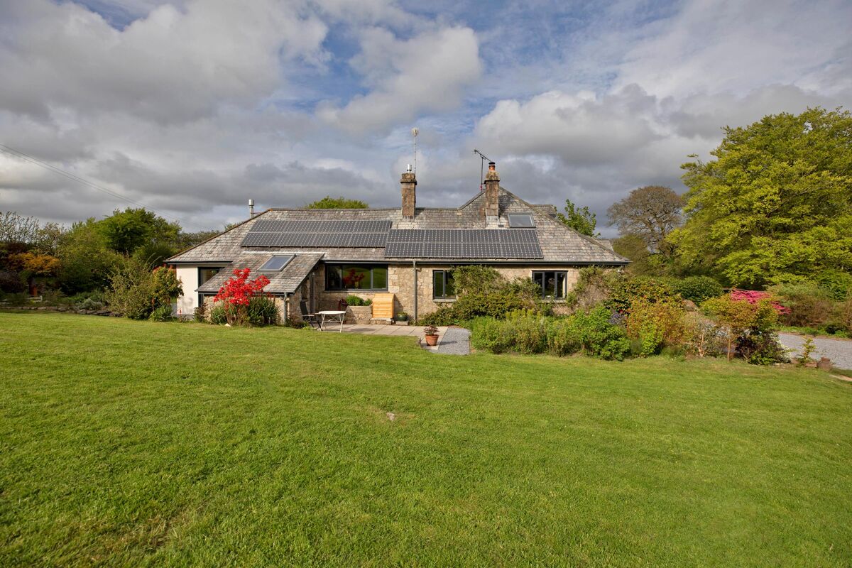 house for sale in Chagford, Newton Abbot, Devon, TQ13 EXE012245081