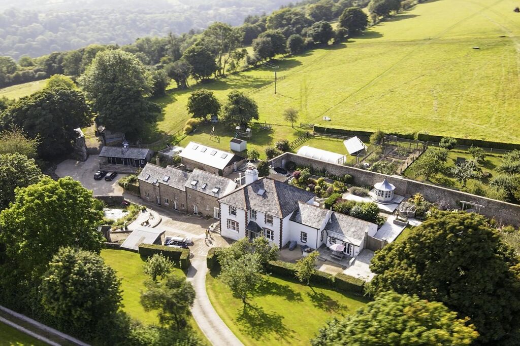 Image of Lustleigh, Bovey Tracey, Devon TQ13