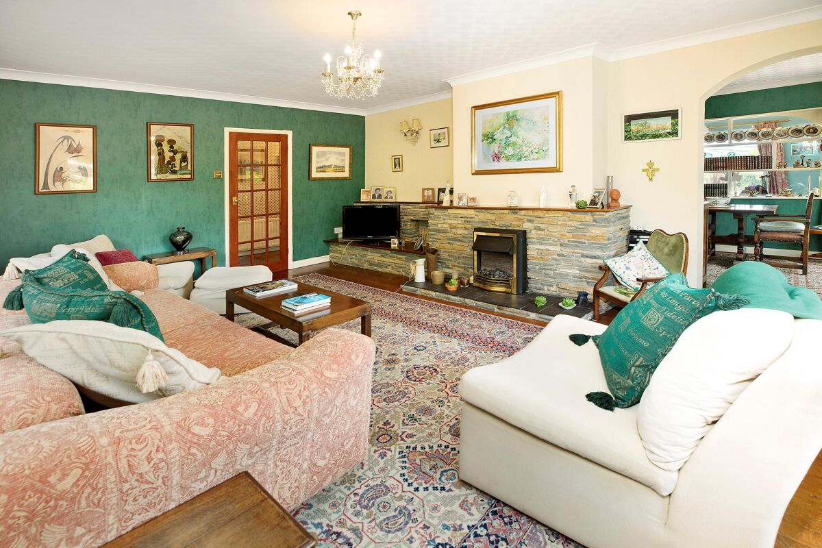 house for sale in Chapple Road, Bovey Tracey, Newton Abbot, Devon, TQ13