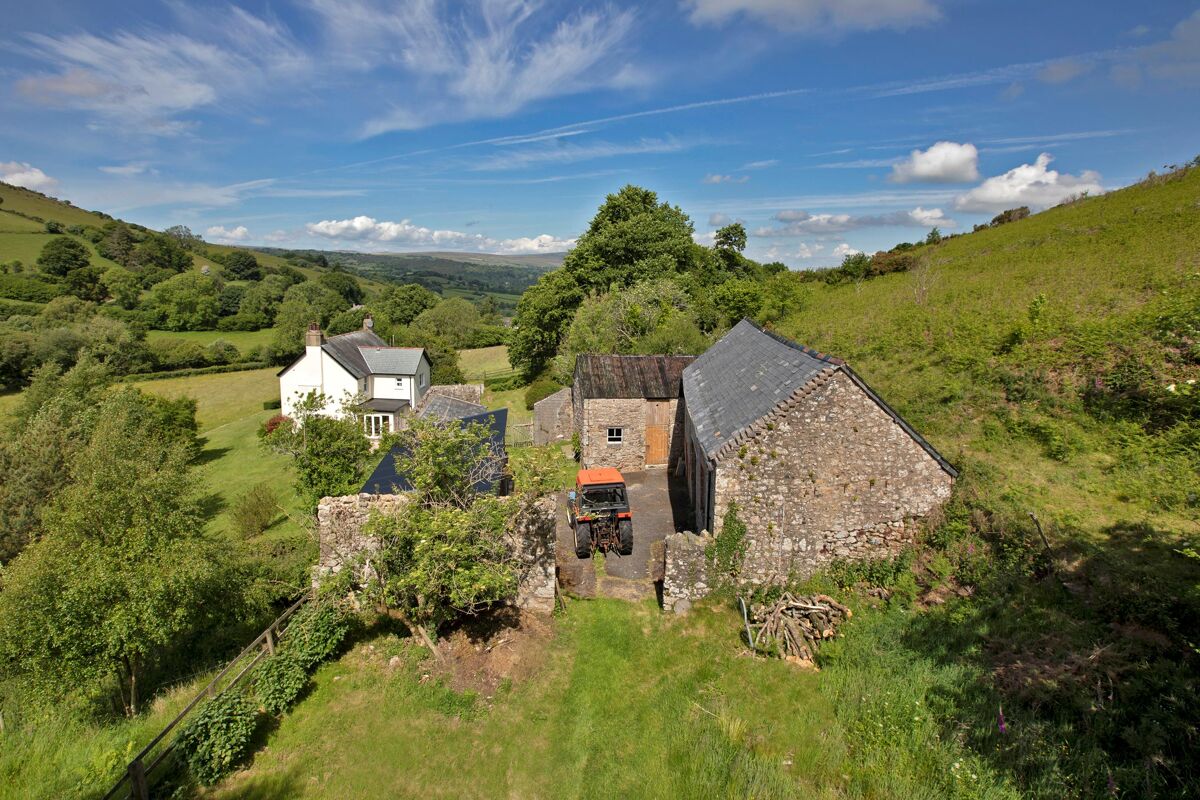 house for sale in Chagford, Newton Abbot, Devon, TQ13 EXE012277220