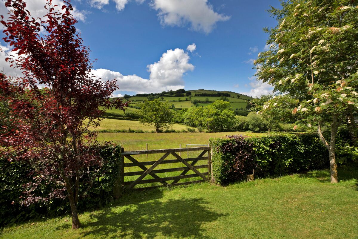 house for sale in Chagford, Newton Abbot, Devon, TQ13 EXE012277220