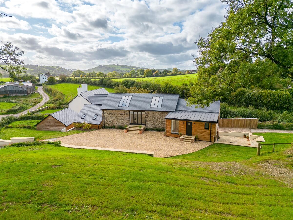 house for sale in Shillingford, Tiverton, Devon, EX16 EXE012290790