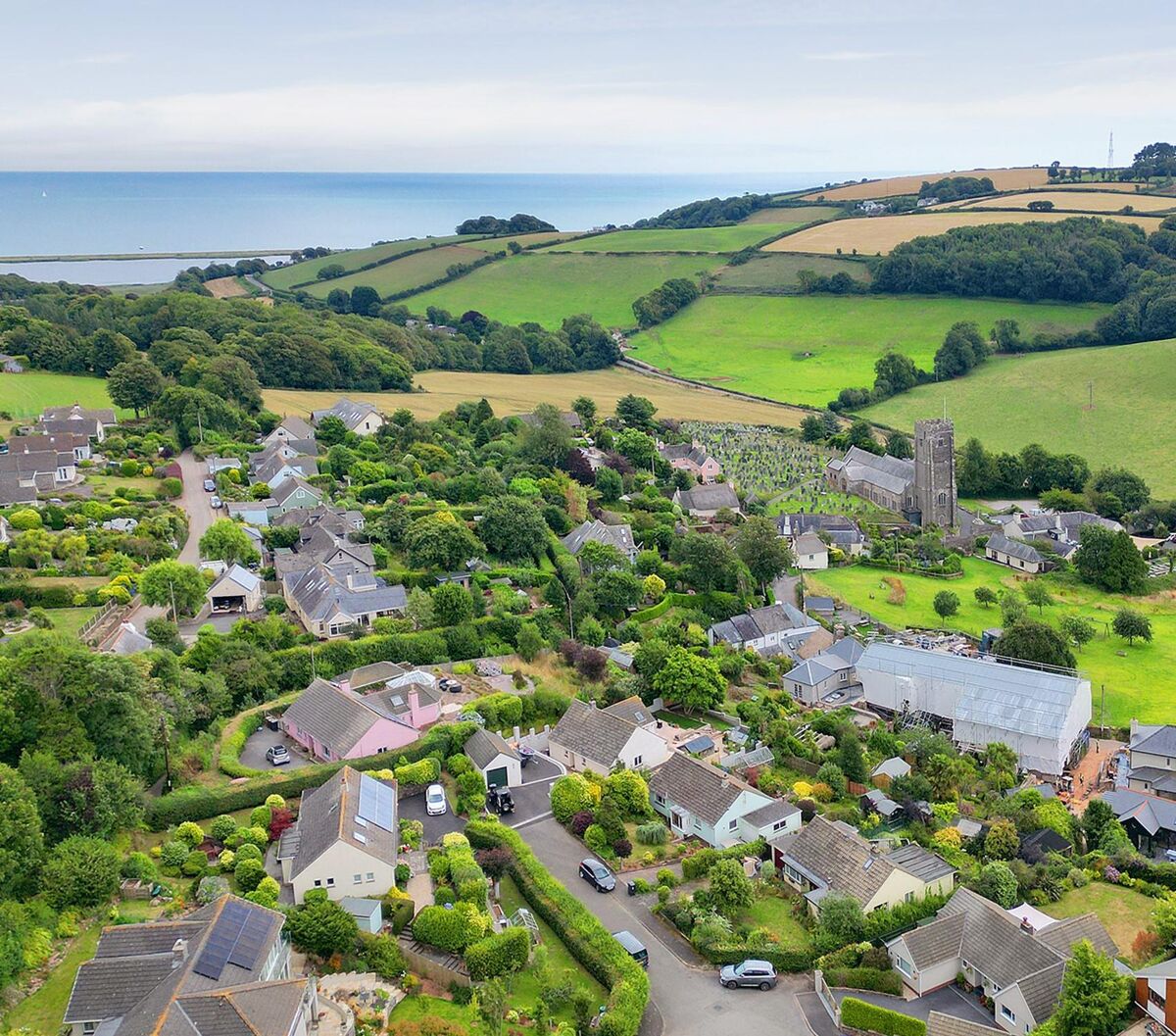 house for sale in Grenville Close, Stokenham, Kingsbridge, Devon, TQ7