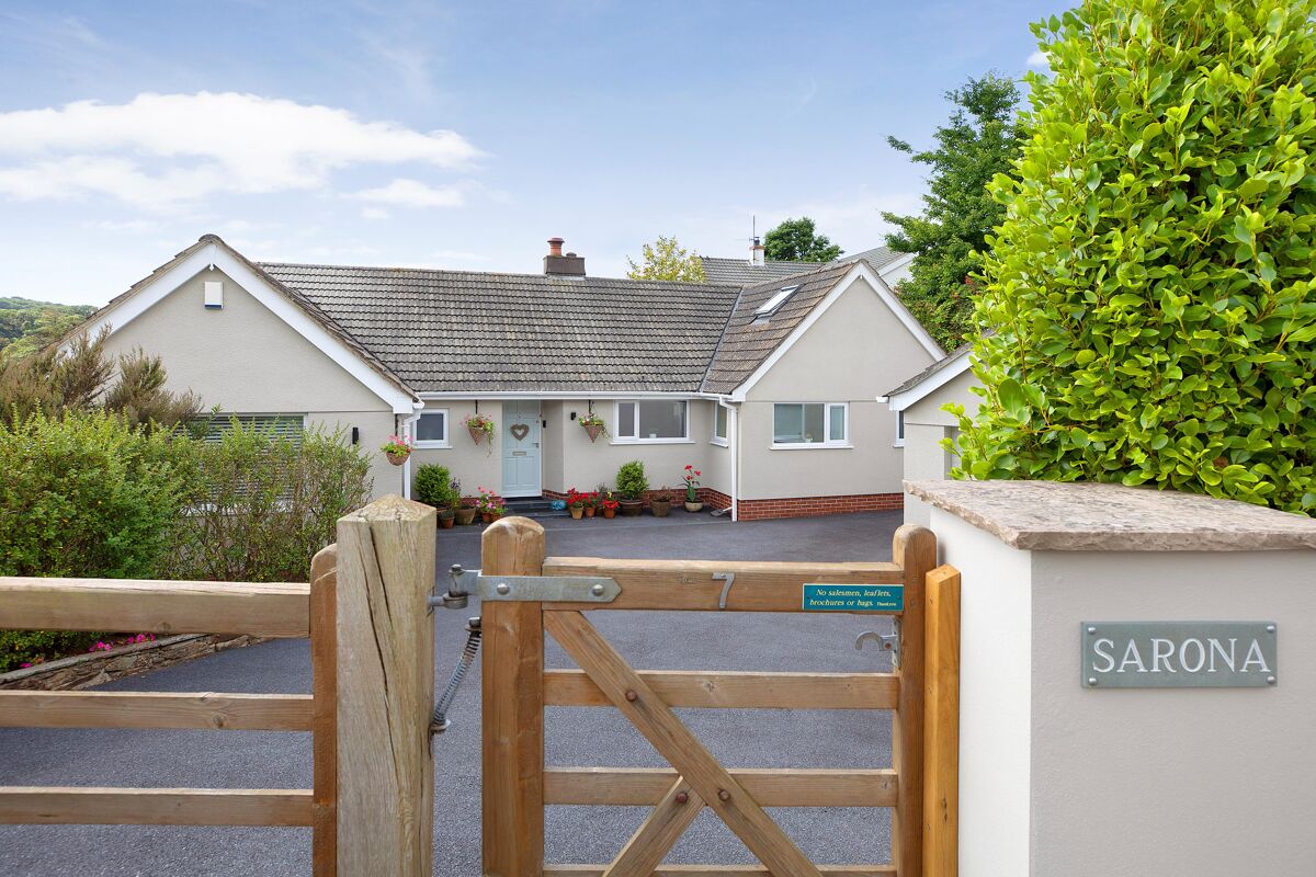 house for sale in Grenville Close, Stokenham, Kingsbridge, Devon, TQ7