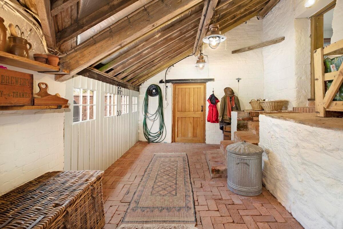 house for sale in Farringdon, Exeter, Devon, EX5 EXE012312275