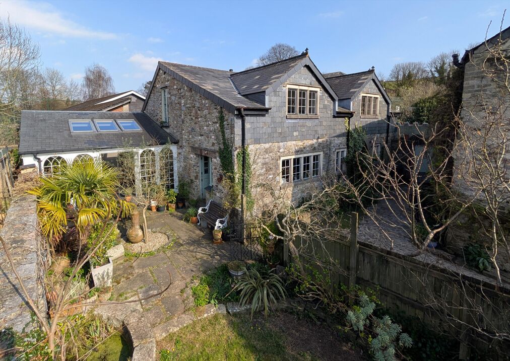 Image of Love Lane, Ashburton, Newton Abbot, Devon, TQ13