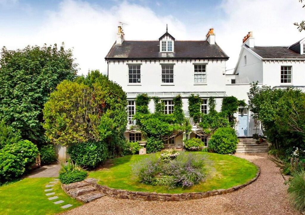 Image of St Leonards Place, Exeter, Devon EX2