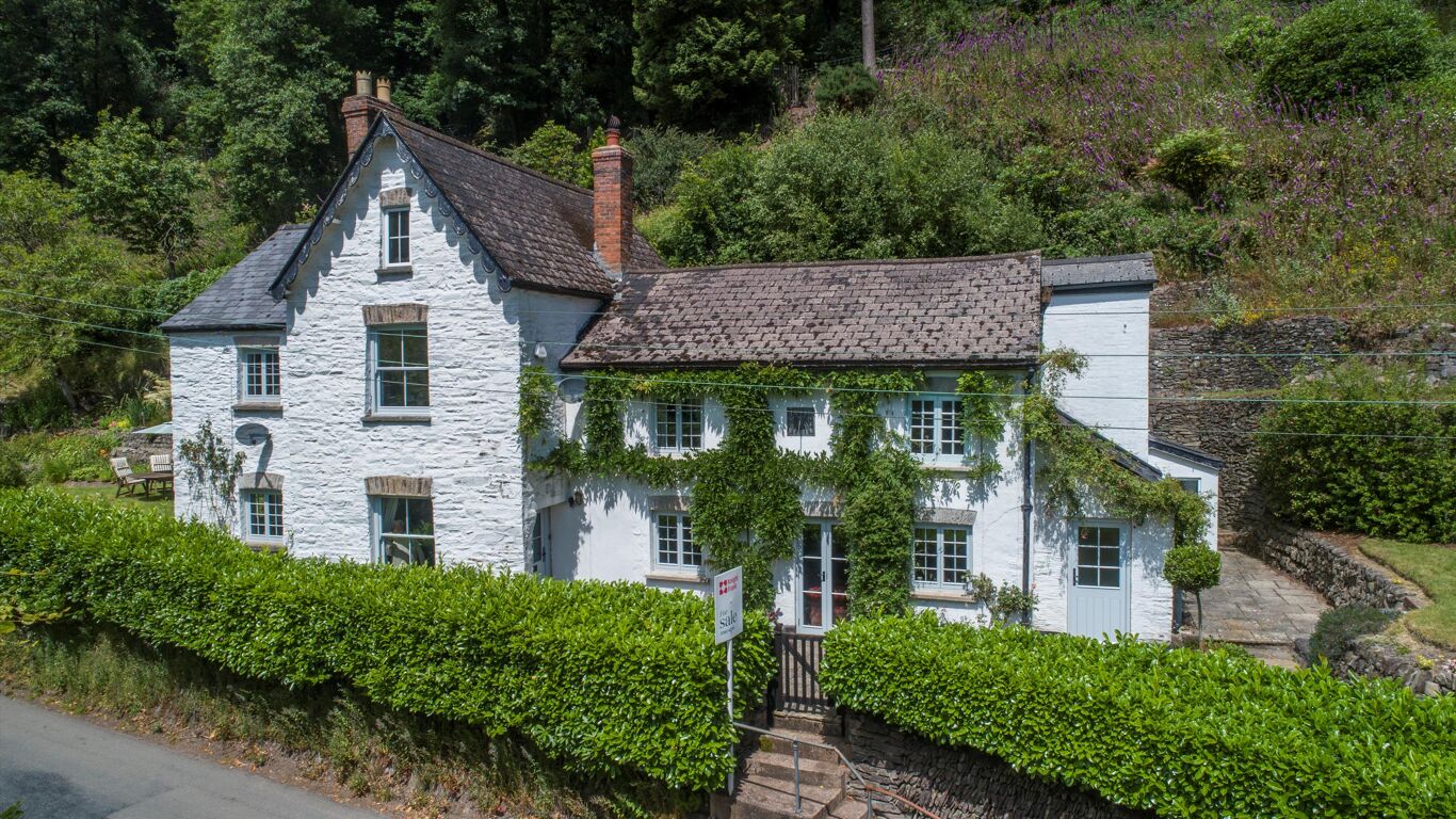 Image of Northmoor Road, Dulverton, Somerset, TA22