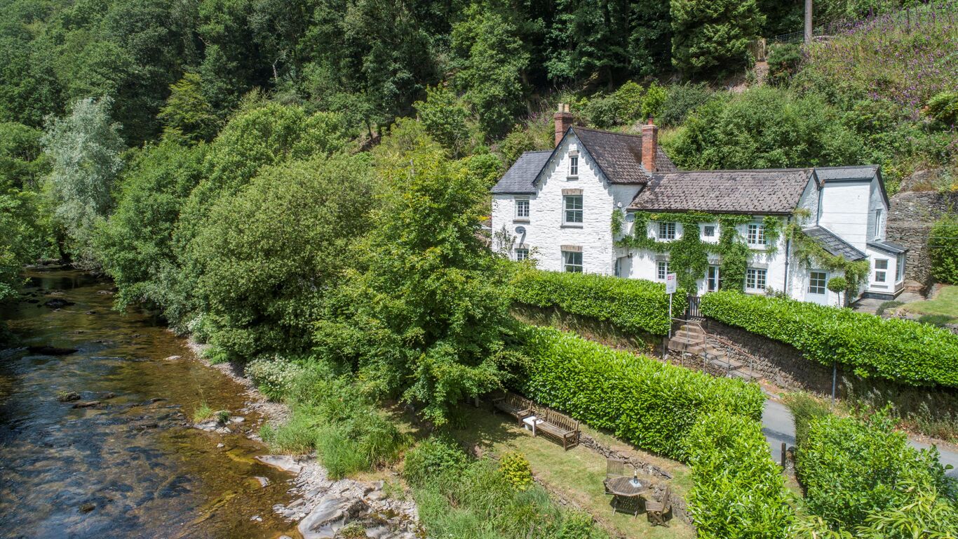 Image of Northmoor Road, Dulverton, Somerset, TA22