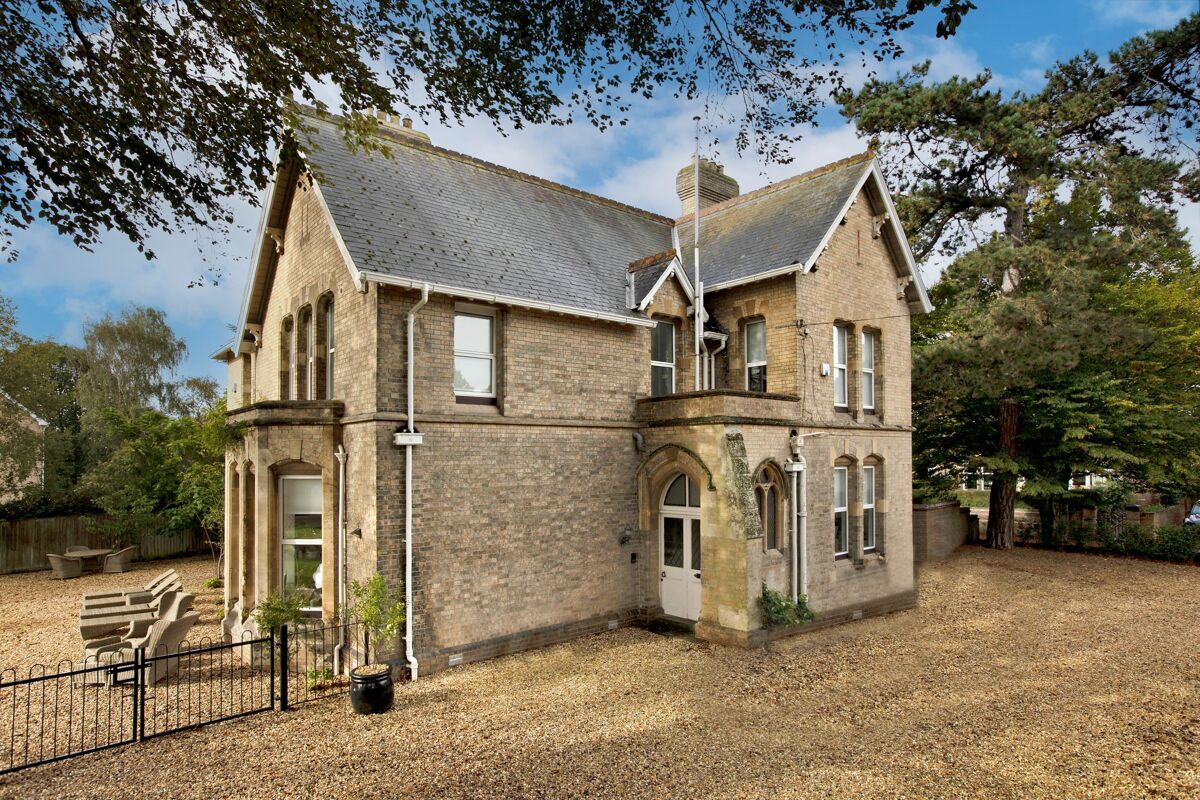 house for sale in Elm Grove, Taunton, TA1 EXE012428546 Knight Frank