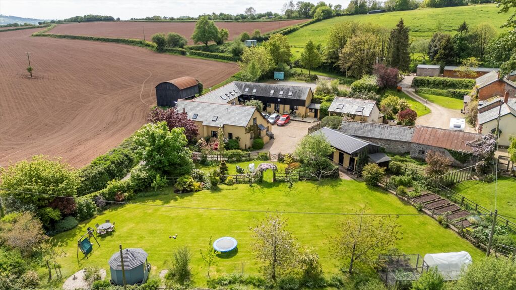 Image of Washfield, Tiverton, Devon, EX16