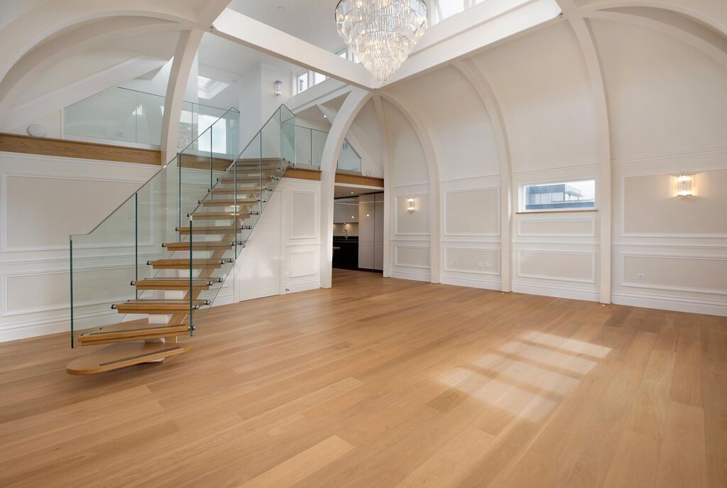 Image of Cathedral Yard, Exeter, EX1