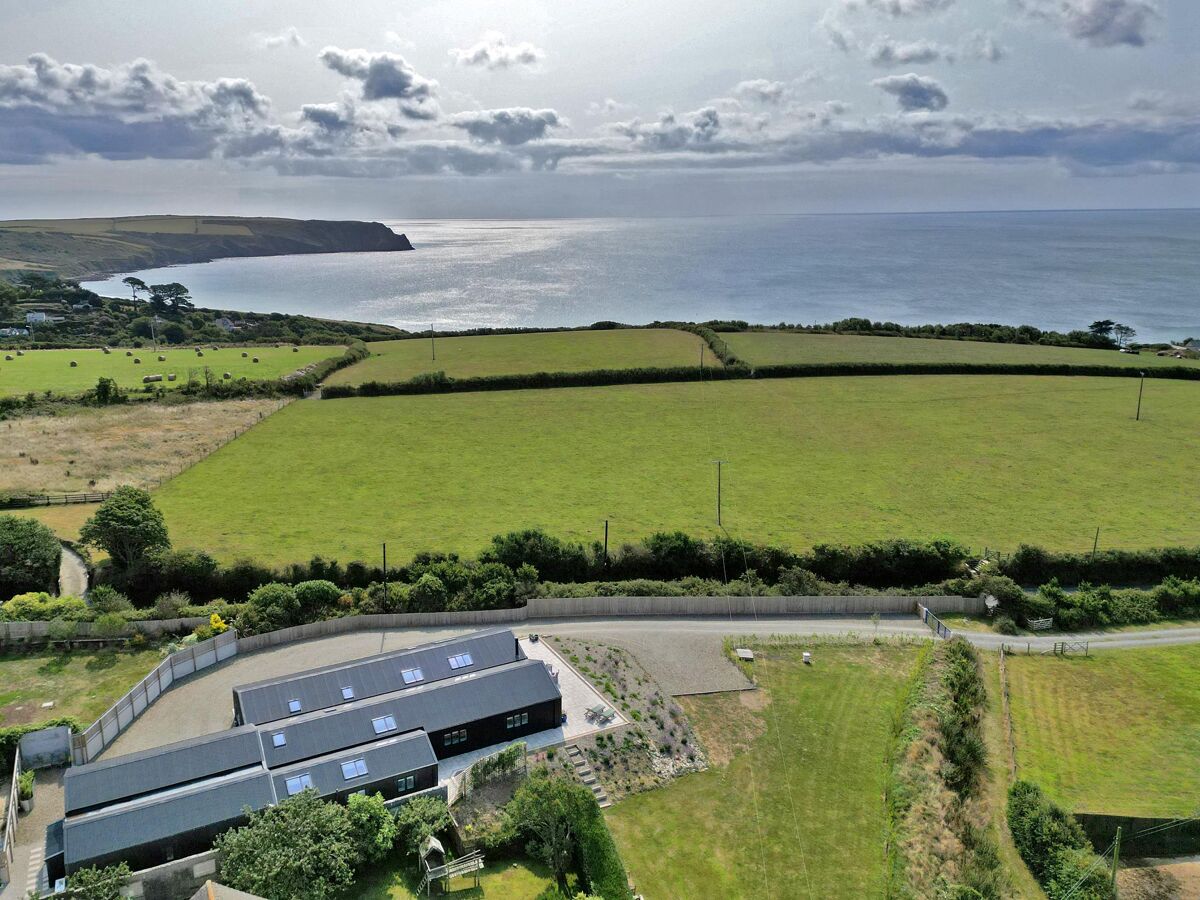 Knight Frank Property exe012503711 image 9