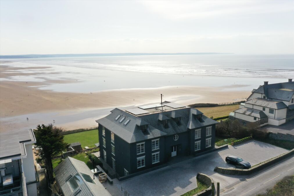 Image of An exceptionally designed three bedroom apartment for sale Saunton, Braunton, Devon, EX33