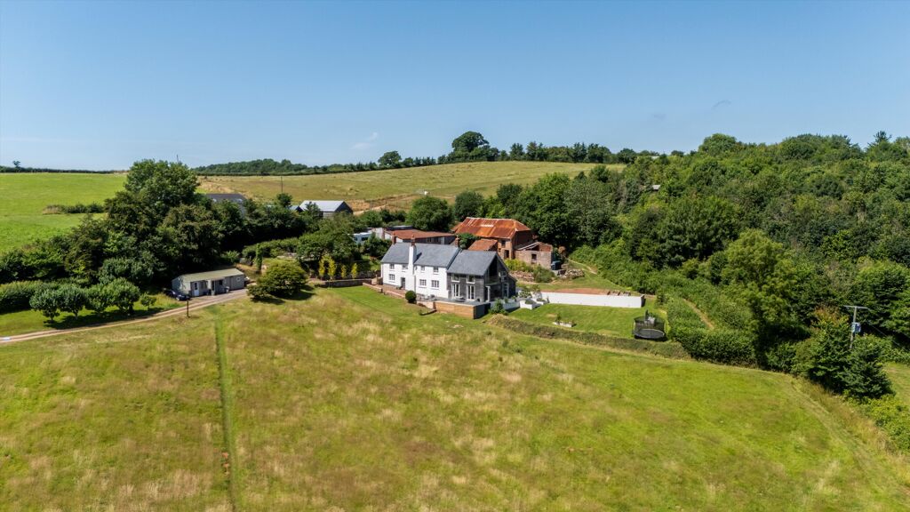 Image of Sandford, Crediton, Devon, EX17